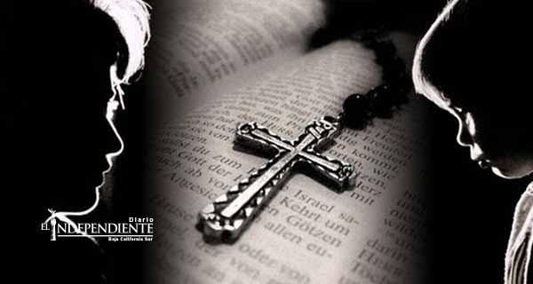 Promesa de falsos pastores: la salvación eterna y el reino de Dios a cambio de favores sexuales Promesa de falsos pastores: la salvación eterna y el reino de Dios a cambio de favores sexuales
