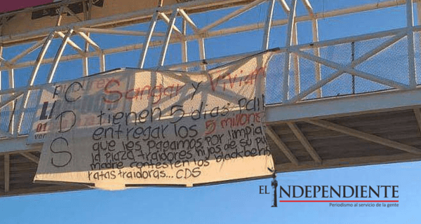 Aparecen narco mantas en La Paz