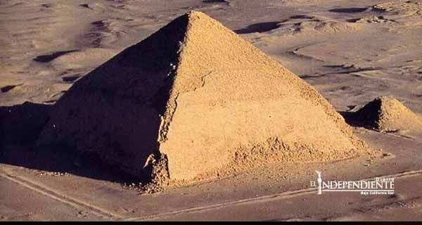 Confirman existencia de una cámara en la pirámide de Dahshur Confirman existencia de una cámara en la pirámide de Dahshur