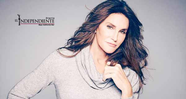 Caitlyn Jenner salió del baño de mujeres Caitlyn Jenner salió del baño de mujeres