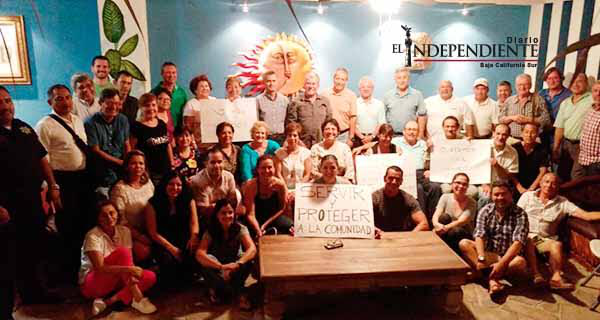 Ante la ola de robos, se reúnen más de 50 colonos con titulares de Seguridad Pública