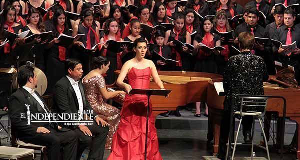 Presentan Carmina Burana en el teatro de la ciudad