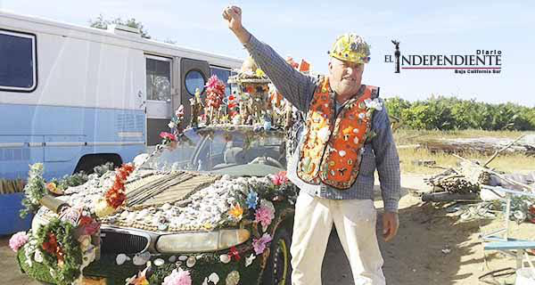 Vistita La Paz un automóvil muy “choyero”