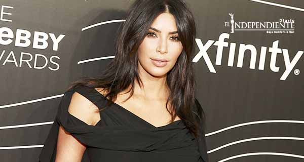 Kim Kardashian comparte fotos de pruebas de embarazo Kim Kardashian comparte fotos de pruebas de embarazo