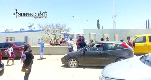 Finalmente la SEP removerá a la directora de la telesecundaria de la colonia La Pasión Finalmente la SEP removerá a la directora de la telesecundaria de la colonia La Pasión