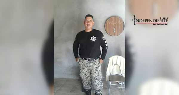 Policía honesto encuentra billetera con 3 mil pesos y la devuelve a su dueño Policía honesto encuentra billetera con 3 mil pesos y la devuelve a su dueño