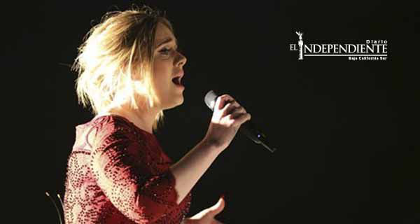 Adele regaña a fan durante concierto en Italia Adele regaña a fan durante concierto en Italia