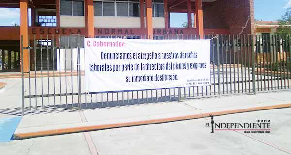Docentes piden la destitución de la Directora de la Normal Urbana