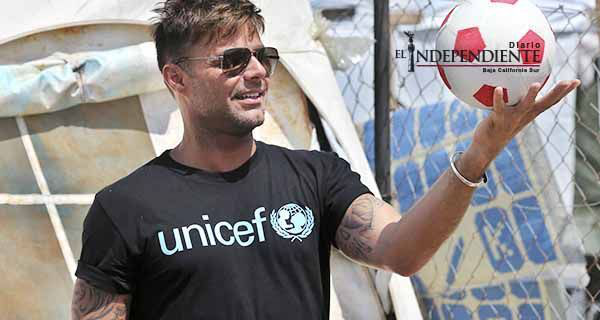 Ricky Martin visita a refugiados sirios en Líbano Ricky Martin visita a refugiados sirios en Líbano