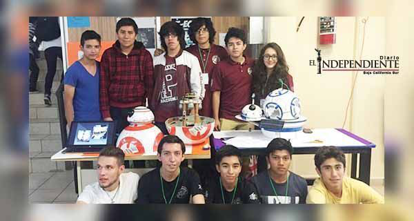Alumnos de IPN crean prototipos de robot BB8 de Star Wars Alumnos de IPN crean prototipos de robot BB8 de Star Wars