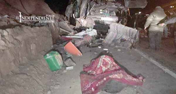 Mueren 17 personas en accidente carretero en Bolivia Mueren 17 personas en accidente carretero en Bolivia