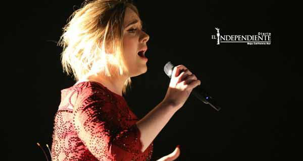 Adele dedica su concierto a las víctimas de Orlando Adele dedica su concierto a las víctimas de Orlando