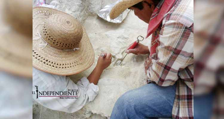 Encuentran piezas de oro vikingo en Dinamarca Encuentran piezas de oro vikingo en Dinamarca
