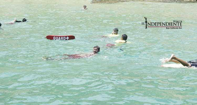 Mueren dos turistas ahogados en playas del Pacifico