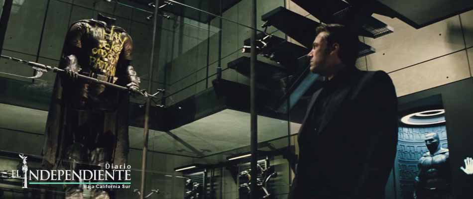 Ben Affleck defrauda como Batman y aspira a un 'Razzie'