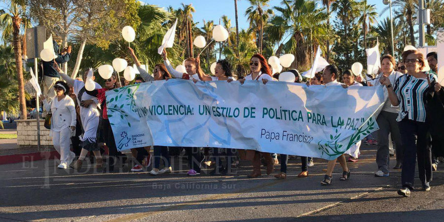 Más de 3 mil personas marchan por la paz de BCS