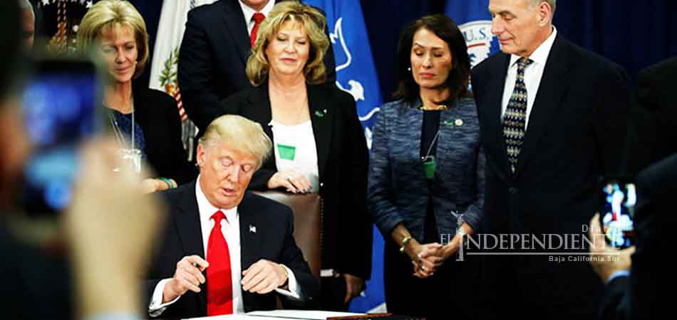 Un muro de 3 mil kilómetros, reforzado con agentes, la orden que firmó Trump