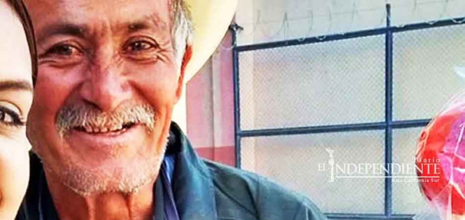 Humilde vendedor da ‘su capital’ y ayuda a mujer que fue asaltada