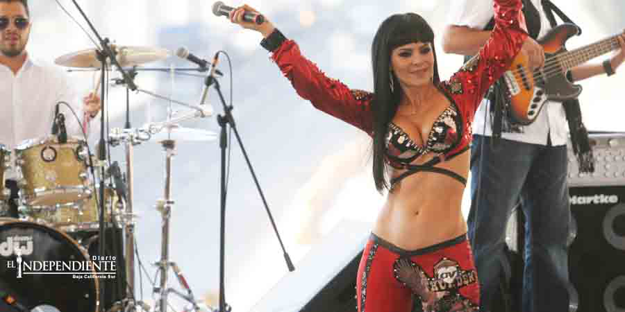 Maribel Guardia se queda sin visa de trabajo en EU