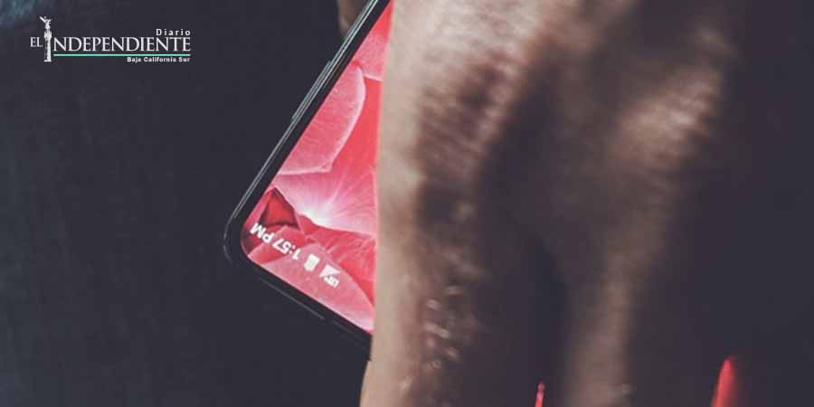 El 'smartphone' sin marco que pretende competir con Apple y Google El 'smartphone' sin marco que pretende competir con Apple y Google