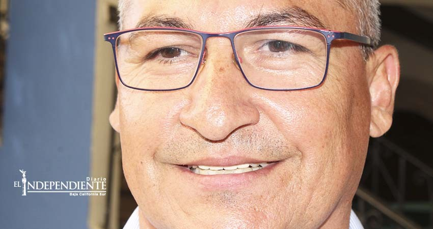 Tan profesional seré como funcionario, como siendo empresario: Contralor  Tan profesional seré como funcionario, como siendo empresario: Contralor