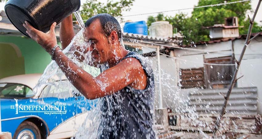 Con el calor, familias en zonas de riesgo sufren aún más  
