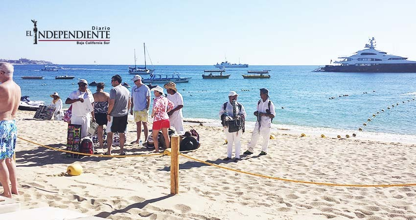 Vendedores ambulantes distribuyen “cosas raras” en las playas: Alcalde  Vendedores ambulantes distribuyen “cosas raras” en las playas: Alcalde