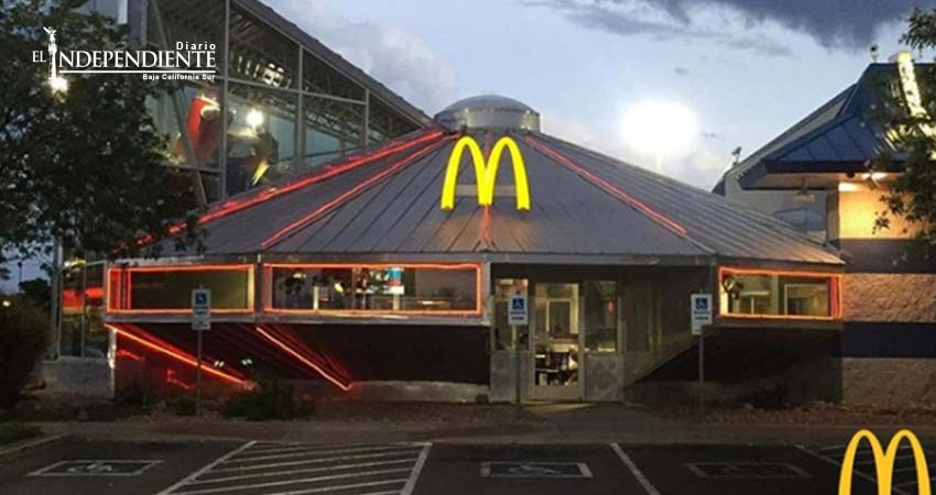 Empleada de McDonald’s arroja agua hirviendo a niño Empleada de McDonald’s arroja agua hirviendo a niño