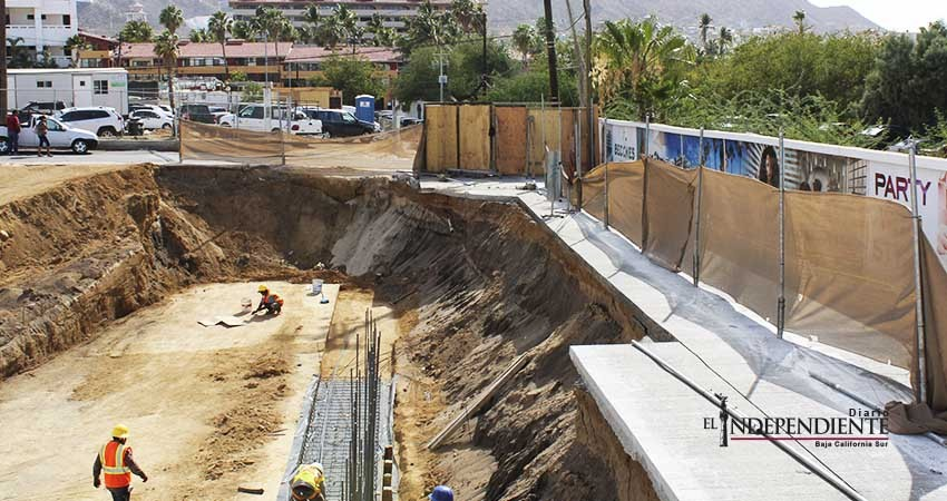 Denuncian hoteleros de El Médano irregularidades en obra vecina Denuncian hoteleros de El Médano irregularidades en obra vecina