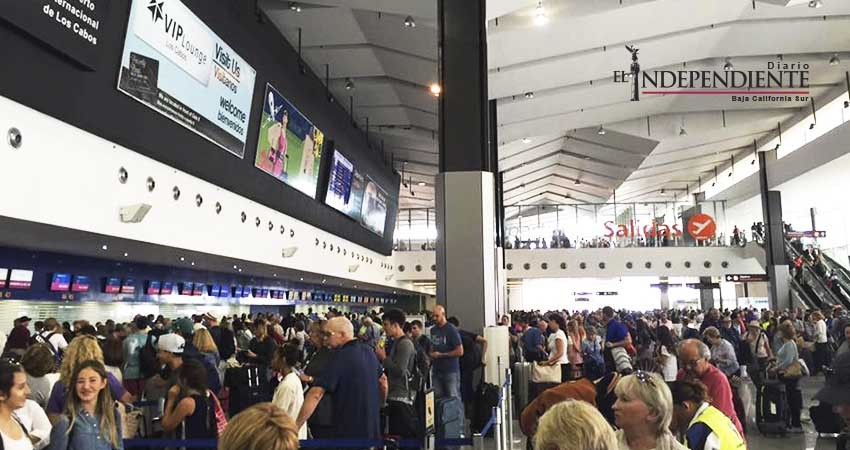 Celebra gobernador cobro de aprovechamiento turista vía aerolíneas  Celebra gobernador cobro de aprovechamiento turista vía aerolíneas