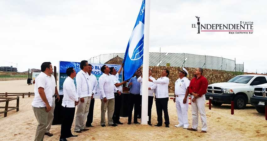 Alcalde de Los Cabos recibió en Nayarit 4 nuevas banderas 'Blue Flag'