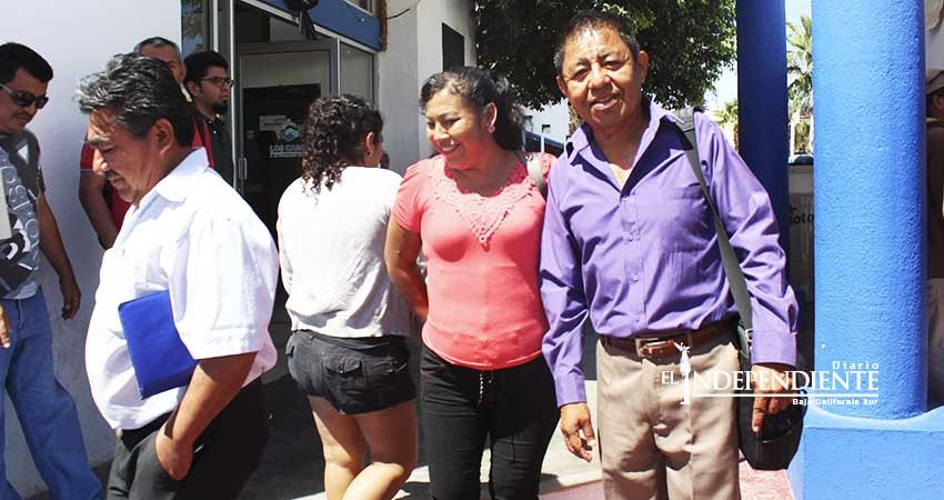 Vecinos confunden bolsas de basura con restos humanos