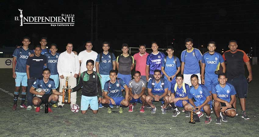 ESCUFI líder general de la Liga Guaycura de primera fuerza