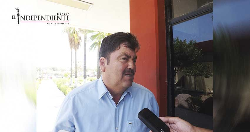 Embarcaciones con redes de arrastre no respetan áreas protegidas: Diputado