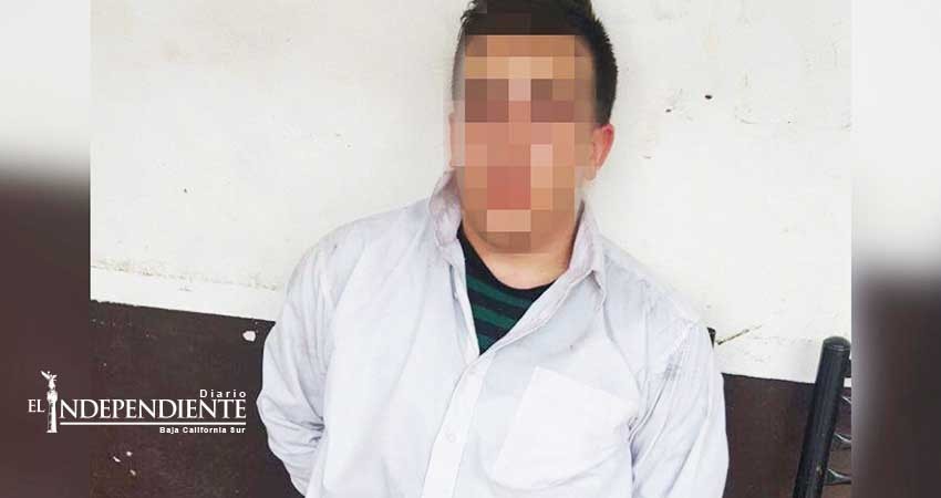 Aseguran autoridades a una persona en posesión sustancias ilícitas  Aseguran autoridades a una persona en posesión sustancias ilícitas