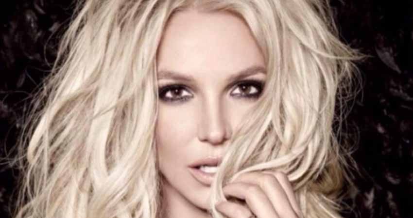 Descartan a Britney para cantar en el Super Bowl LII