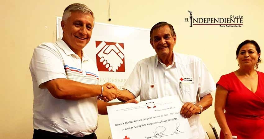 Asociación de Desarrolladores aporta donativo de 107 mil pesos a Cruz Roja Los Cabos 