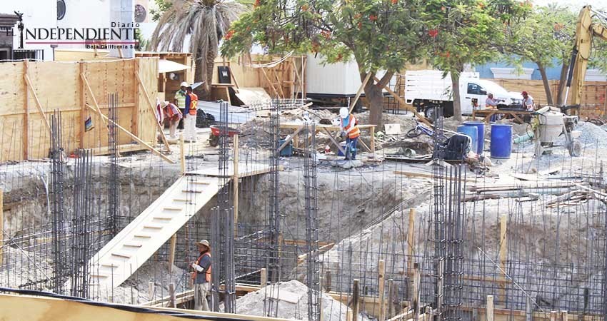 Lenta remodelación de Plaza Mijares 