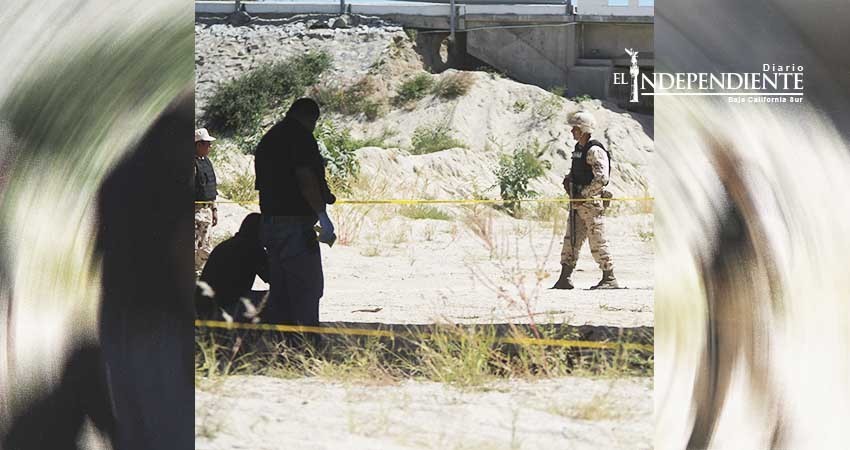  Hallan dos cuerpos enterrados y quemados en el arroyo El Tule