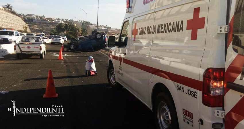 Otro accidente más en la curva del “mirador” de Costa Azul 