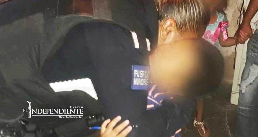 Policías ejemplares, compran despensa a niños que no tenían que comer Policías ejemplares, compran despensa a niños que no tenían que comer