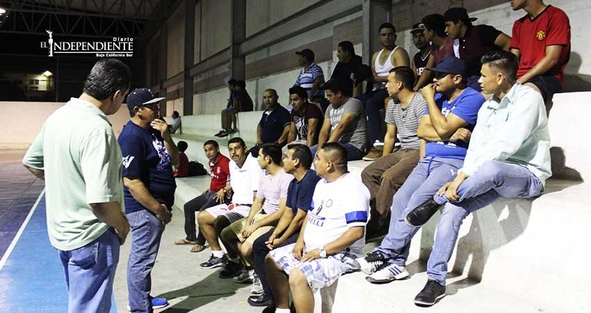 Se reúnen destacadas figuras deportivas con los medios de Comunicación