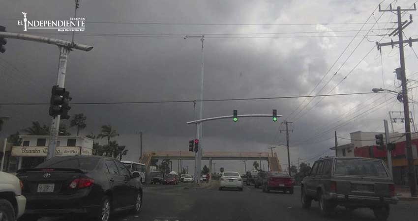 70 % de avance programa de semaforización, estima alcalde