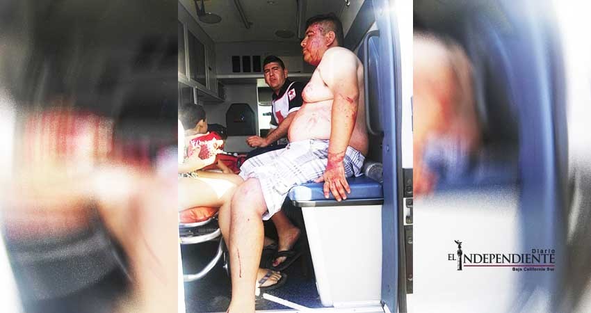 Dos lesionados deja choque entre un camión de volteo y una pick up en CSL