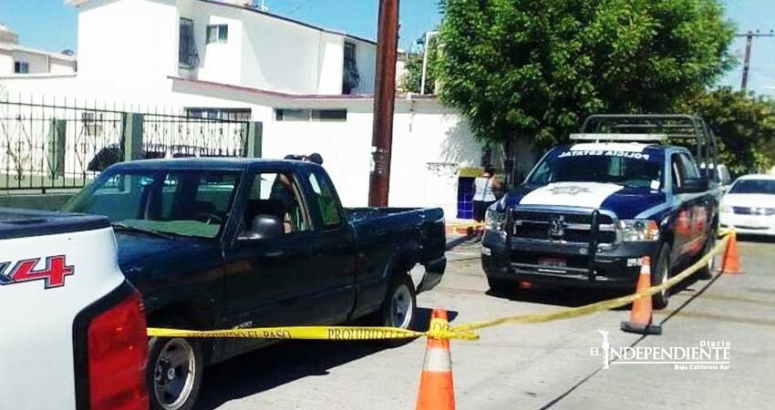 Detienen a una pareja con arma de fuego y sustancias ilícitas Detienen a una pareja con arma de fuego y sustancias ilícitas