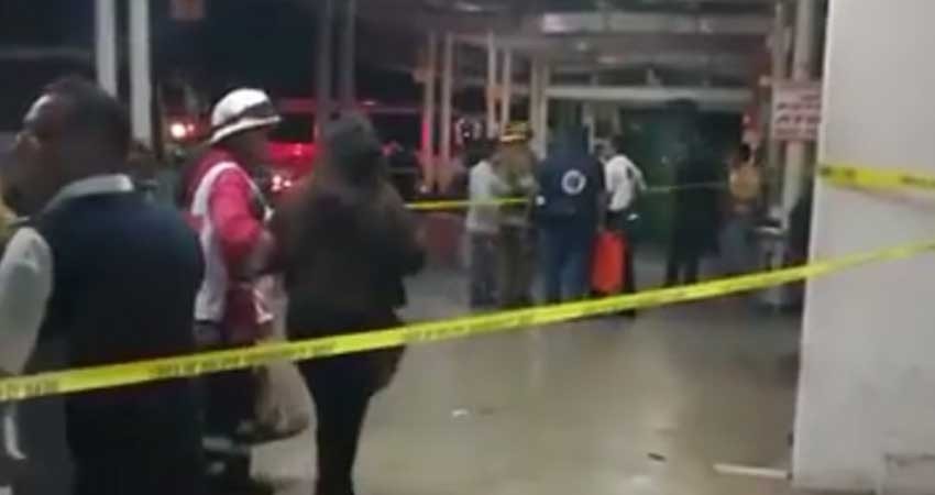 Video: Estalla camión de pasajeros en central de Veracruz Video: Estalla camión de pasajeros en central de Veracruz