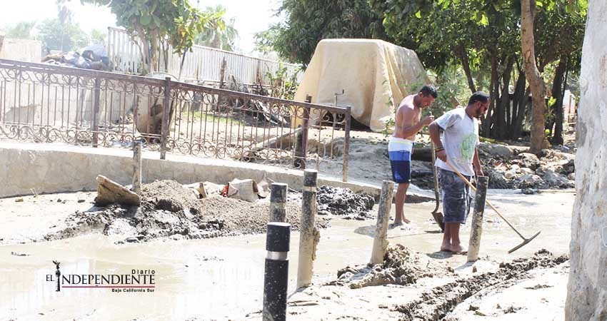Empresarios y habitantes del centro josefino piden ayuda para solucionar inundaciones Empresarios y habitantes del centro josefino piden ayuda para solucionar inundaciones