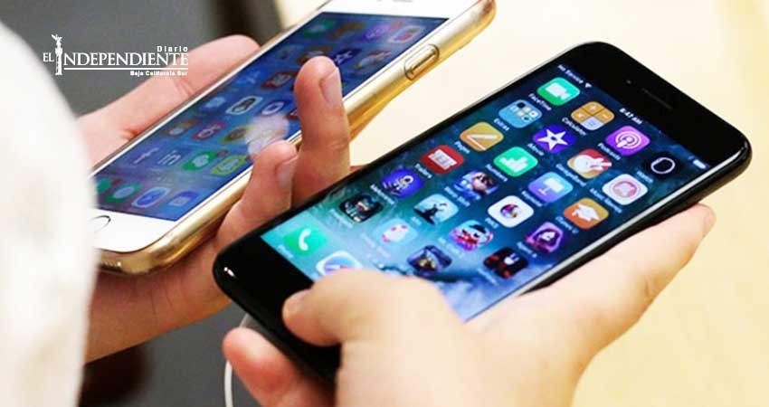 Espiar en redes a la pareja es delito federal en Argentina