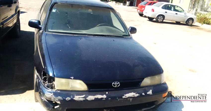 Localizan dos vehículos con reporte de robo en La Paz