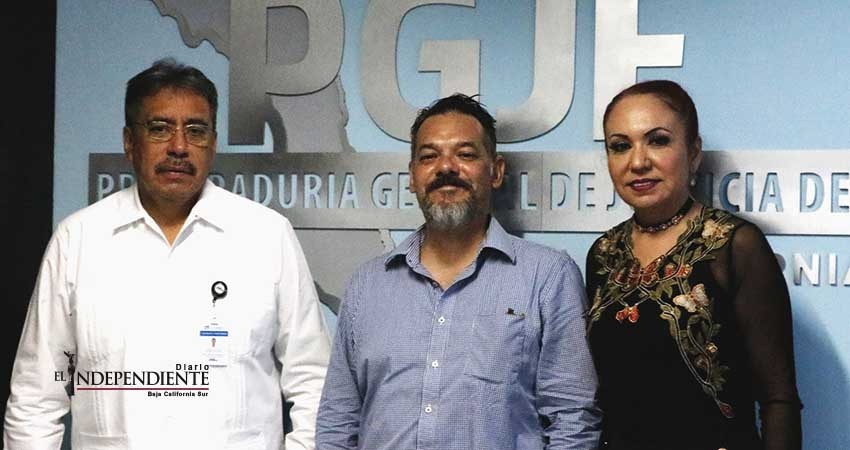 Rubén Cardoza Moyrón es a partir de este jueves contralor en la PGJE Rubén Cardoza Moyrón es a partir de este jueves contralor en la PGJE